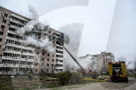 Russian guided bomb strikes apartment block in Zaporizhzhia