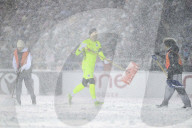 THE CANADIAN PRESS 2025-11-09