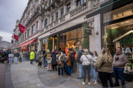 Christmas Shoppers West End, London 