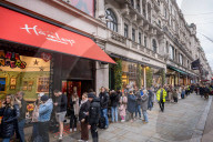 Christmas Shoppers West End, London 