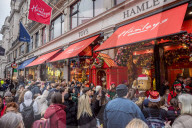 Christmas Shoppers West End, London 