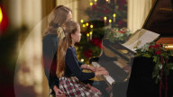Kate Middleton and daughter Charlotte piano duet
