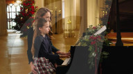 Kate Middleton and daughter Charlotte piano duet