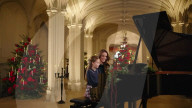 Kate Middleton and daughter Charlotte piano duet