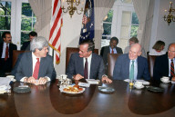 Bush Meets Bipartisan Congressional Leaders