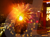 Las Vegas welcomes New Year with spectacular fireworks despite rain