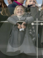 Zara Tindall bei den Neujahrsrennen auf dem Cheltenham Racecourse