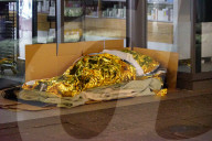 NEWS - Hamburger Obdachlose schlafen bei eisigen Temperaturen und Schnee auf der Strasse