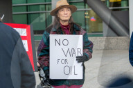 Rally Urges Limits On US War Powers After Venezuela Strikes