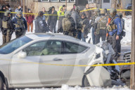 ICE Minneapolis: Agent Kills Woman Amid Immigration Crackdown