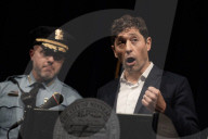 ICE Minneapolis: Agent Kills Woman Amid Immigration Crackdown