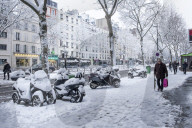 Illustration - Paris Under the Snow - Paris
