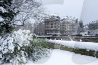 Illustration - Paris Under the Snow - Paris