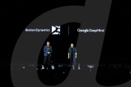 FEATURE - Rise of the Autobots: Dieses Jahr werden 30000 hochentwickelte Androiden vom Typ Atlas in den Arbeitseinsatz gehen