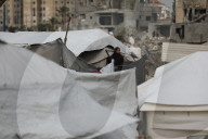 Heavy rains damage Gaza tents