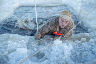 FEATURE - Während des Cold Response 26 Manövers: U.S. Marines bei einem Winterkriegsführungskurs im schwedischen Kalix