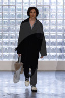 Défilé Simon Cracker "Collection Homme Prêt-à-Porter Automne/Hiver 2026-2027" lors de la Fashion Week de Milan (MLFW)