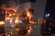 14 Dead in Shopping Center Fire - Pakistan