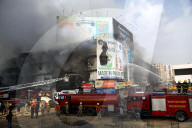 14 Dead in Shopping Center Fire - Pakistan