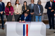 Meeting For New Caledonia - Paris