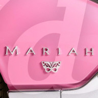 FEATURE -  Ein Traum in Pink: Mariah Careys 1961er Ford Thunderbird ist das Highlight der MusiCares Grammys Week Auktion