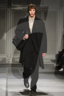 Défilé Etudes Studio "Collection Homme Prêt-à-Porter Automne/Hiver 2026-2027" lors de la Fashion Week de Paris (PFW)