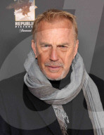 Les célébrités à la première de la série "The Gray House" à Los Angeles