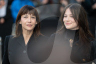 PFW - Schiaparelli Outside