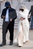 PFW - Schiaparelli Outside