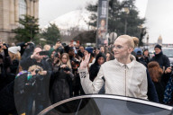 PFW - Schiaparelli Outside