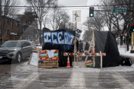 Citizens patrol Minneapolis streets looking for ICE agents