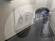 Illustration - Friend.com - The Ai Necklace that Everyone Is Talking About - France