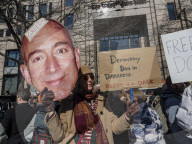 Hundreds Rally To Support Laid Off Washington Post Staff