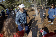 Taylor Swift's boyfriend plays Pebble Beach