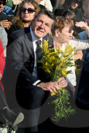 Christian Estrosi, le maire de Nice, lors de la 1ère Bataille de Fleurs de la 141ème édition du Carnaval de Nice "Vive la Reine" à Nice,