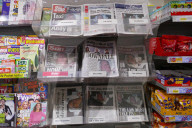 ROYALS - Andrew Mountbatten-Windsor-Verhaftung auf allen Titelseiten der britischen Zeitungen