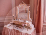 FEATURE - Im Herzen des Brontë-Landes: Wuthering Heights Fans können in einem historischen Herrenhaus in Halifax, Yorkshire übernachten