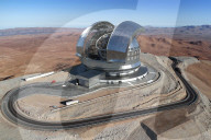 FEATURE - as im Bau befindliche ELT Observatorium der Europäischen Südsternwarte auf dem Cerro Armazones in der Atacama-Wüste