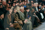 Le roi Charles III d'Angleterre, assiste au défilé Tolu Coker lors de la Fashion Week de Londres (LFW)