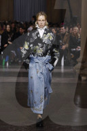 Défilé Erdem "Collection Prêt-à-Porter Automne/Hiver 2026-2027" lors de la Fashion Week de Londres (LFW)