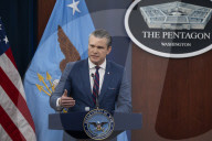 Hegseth on defensive while fielding reporter questions on Iran war