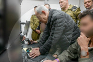 Netanyahu visits Israeli Air Force Base