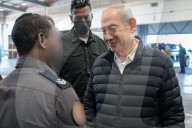 Netanyahu visits Israeli Air Force Base