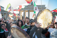 Irani exiles hold  rally supporting prince Reza Pahlevi