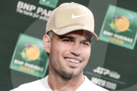 Carlos Alcaraz bei einer Pressekonferenz während des Indian Wells ATP Masters 1000-Turniers in Indian Wells