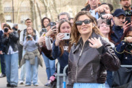 Louane Emera arrive au défilé Rabanne Collection Femme Prêt-à-Porter Automne/Hiver 2026-2027 lors de la Fashion Week de Paris (PFW) à l'Unesco