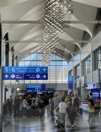 Operations briefly suspended at Dubai International Airport - UAE