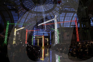 Défilé Chanel Collection Femme Prêt-à-Porter Automne/Hiver 2026-2027 au Grand Palais lors de la Fashion Week de Paris (PFW)