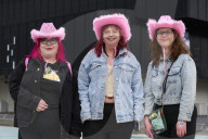 Fans camp out in Manchester for first Harry Styles concert since 2023