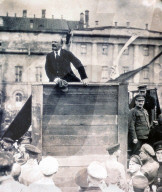 vladimir lenin, may 5, 1920, bolschoi theatre, moscow, speaking, troops, against pilsudski army, against poland, woode